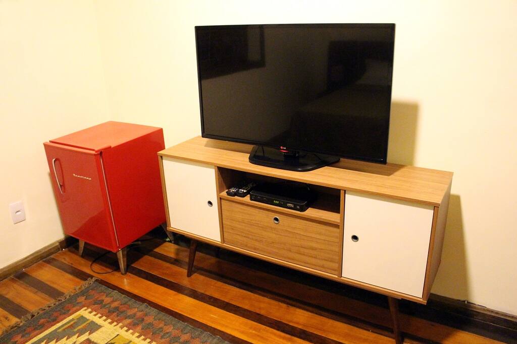 Tv e Frigobar