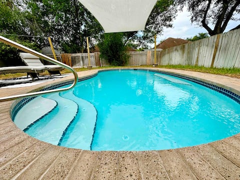 Home Away From Home! Open concept pool home