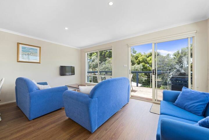 Summer Breeze gallery image 5