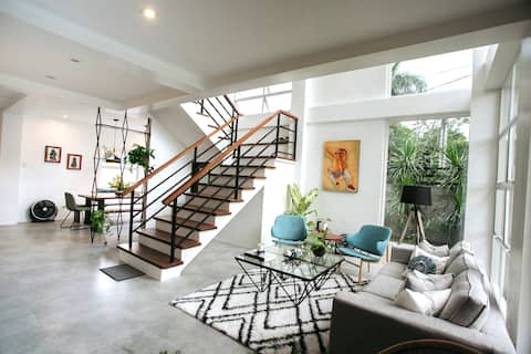 Casa Bianca: Your Chic Guesthouse Near the Airport