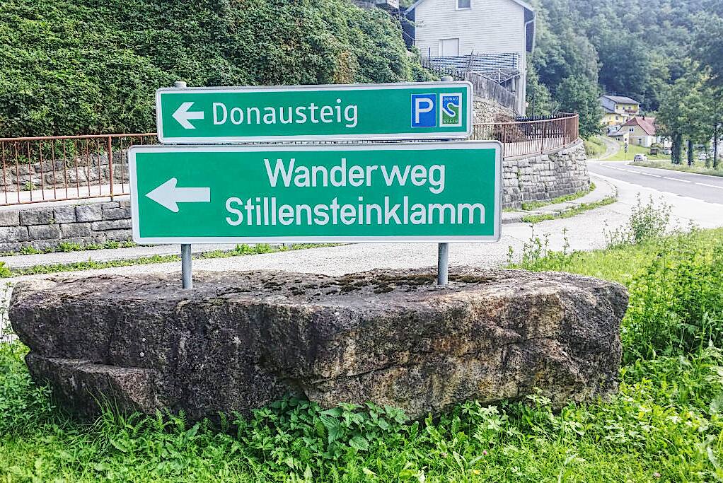 Zufahrt von der Donauuferstraße (B3)