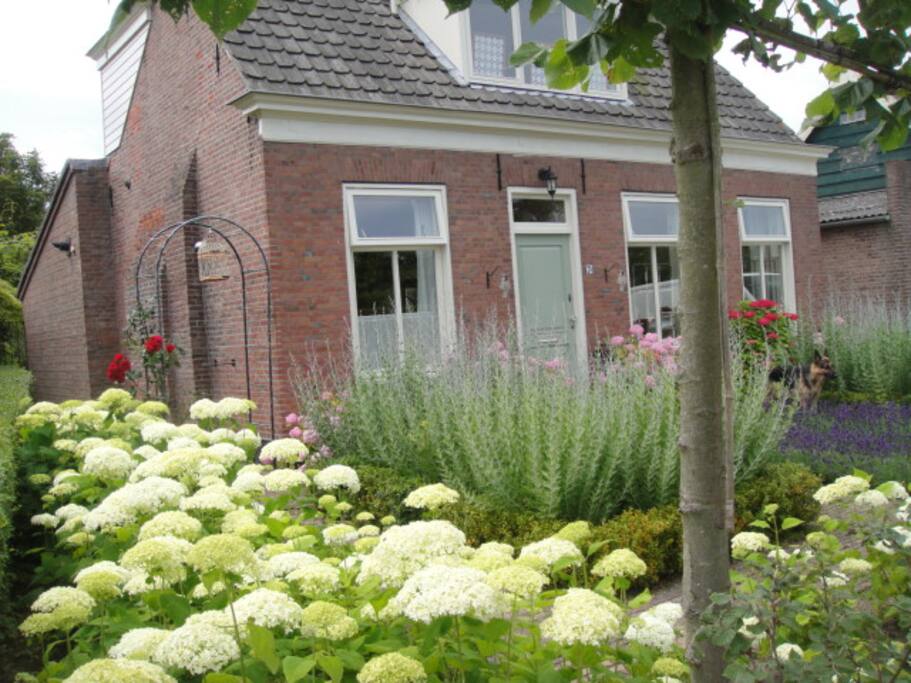 Huis strand en stad
