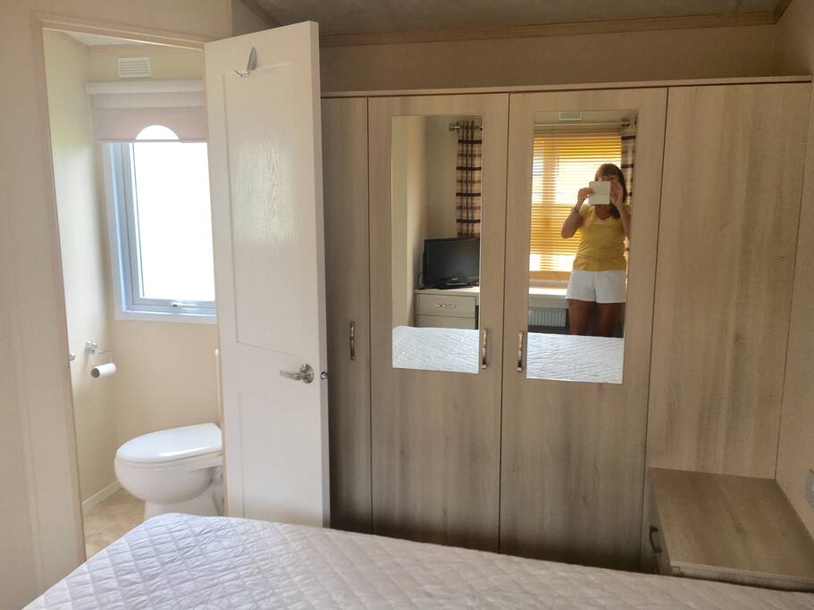 Plenty of wardrobe space here