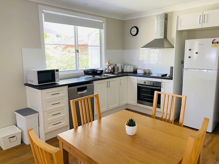 10 Best Airbnb Vacation Rentals In Hazelbrook, Australia Updated 2024