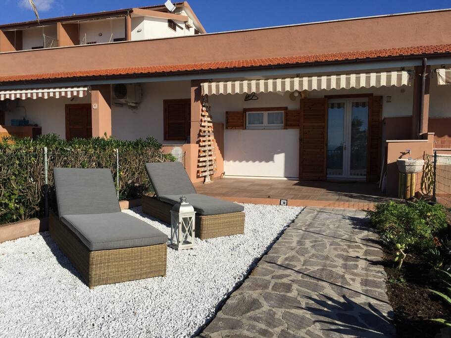 Panoramica giardino.