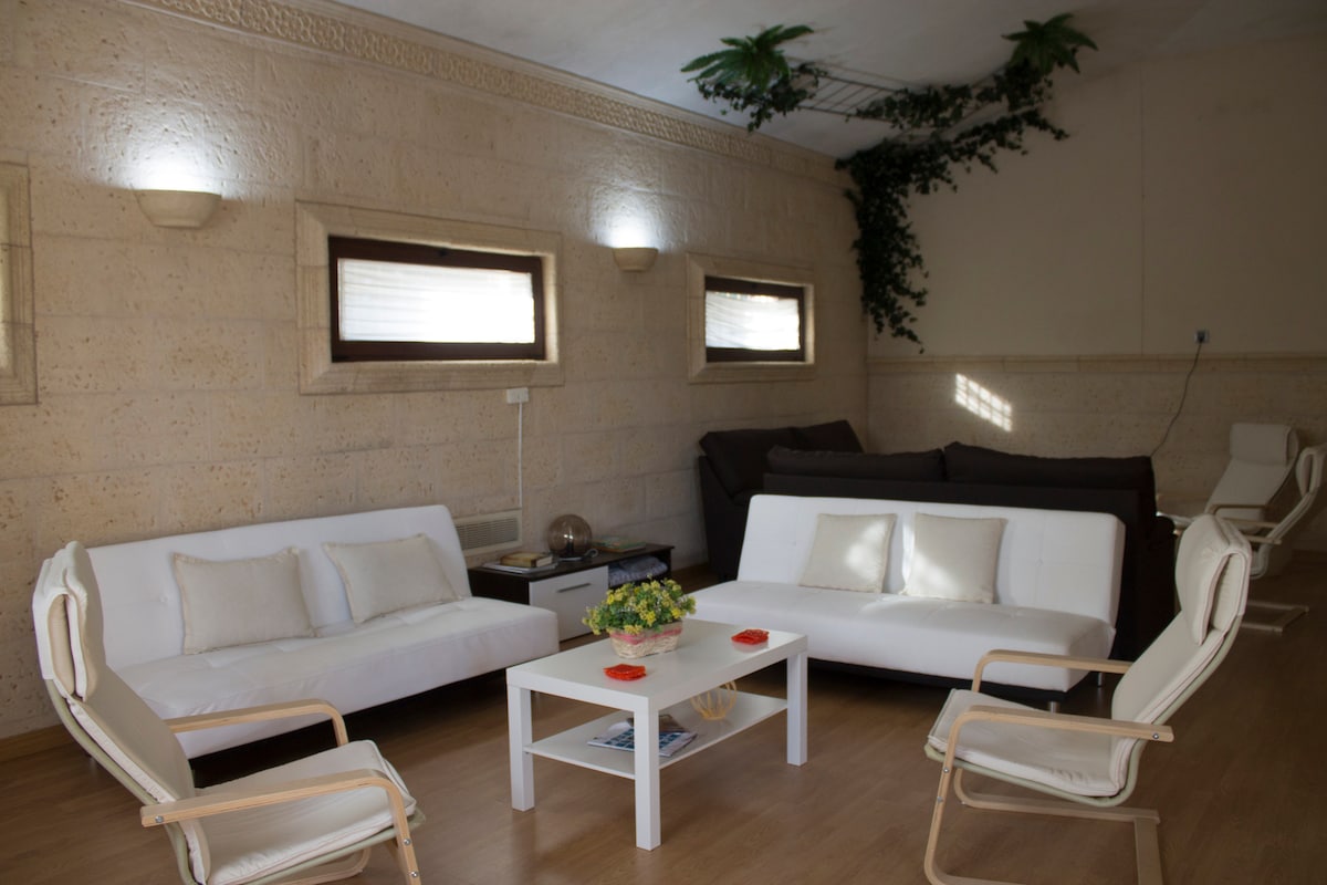 Druhá obývačka s dvoma rozkladacími pohovkami