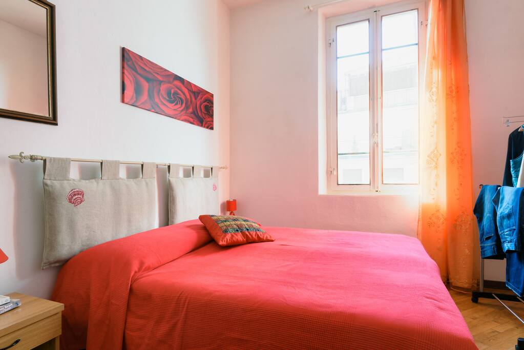 Camera matrimoniale/
doppia/singola
wedding/double/
single bedroom