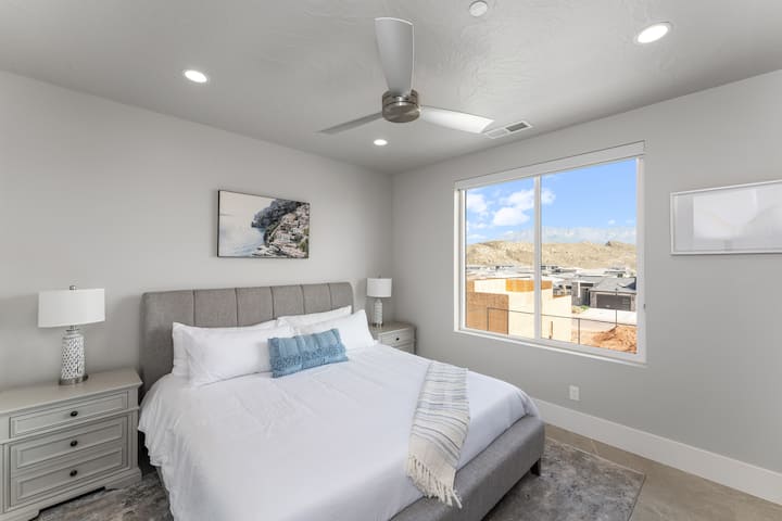 Მთავარი საძინებელი №6.