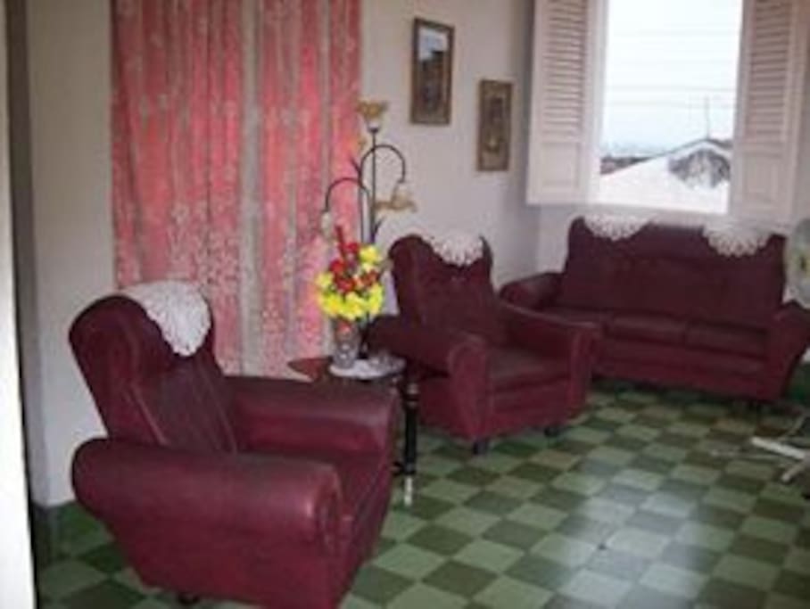 sala de estar para intercambiar en familia si asi lo desean nustros clientes.
