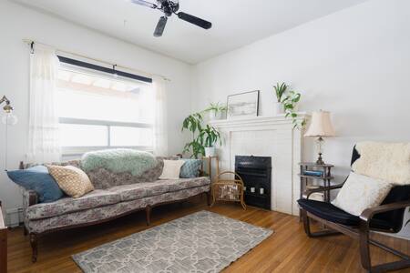 Cutest House Around!!!