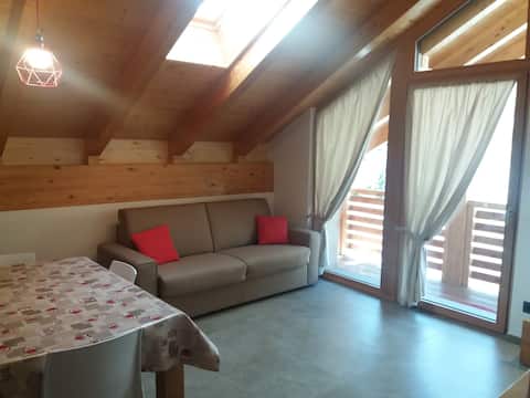 Top Airbnb: Cozy attic in Courmayeur a Courmayeur