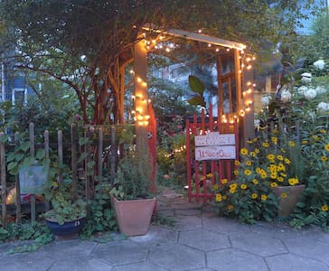 Urban Oasis in Historic Inman Park