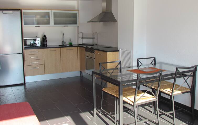 Apartament amb vistes a Cadaqués i piscina gallery image 3