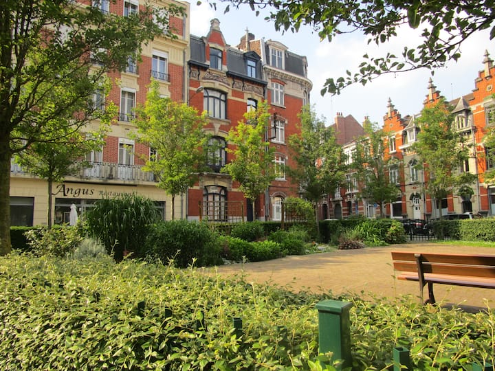 modern apartment 8 guests prox Lille centre Apartments for Rent in La