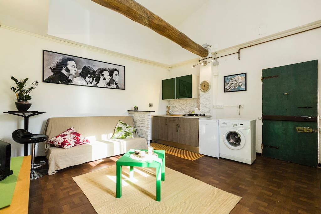 Spazio comune con divano letto
