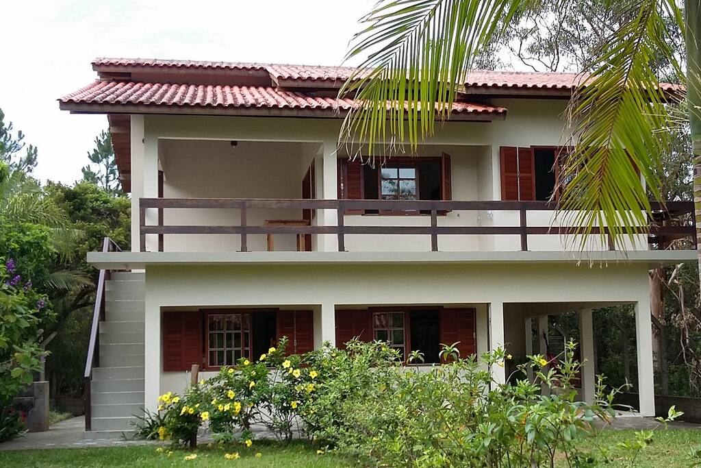 ALUGO CASA NA PRAIA DA FERRUGEM-GAROPABA-SC-BRASIL - 가로파바(Garopaba)의 주택에서 살아보기, Santa Catarina, 브라질