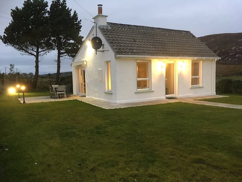 Coastal Cottage Lettermacaward (Dungloe 14km)