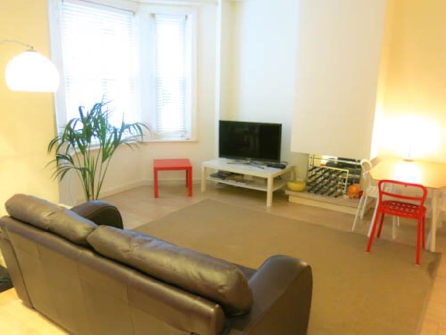 Shared living room / Netflix / BT TV