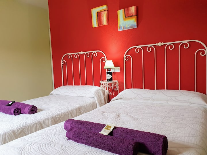 Dormitorio 4 de 4: dos camas individuales.