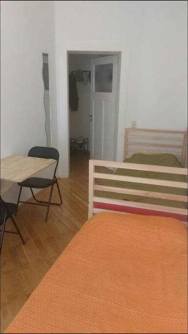 Gästezimmer vom Fenster aus