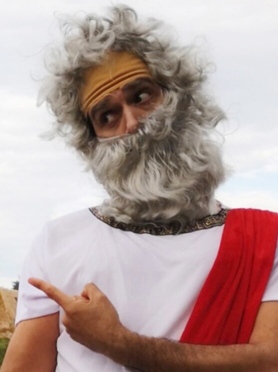 Show full-screen, host-provided image