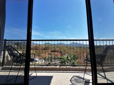 Casa Alacran, Mountain view.