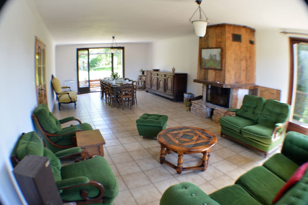 une pièce à vivre de 50m²