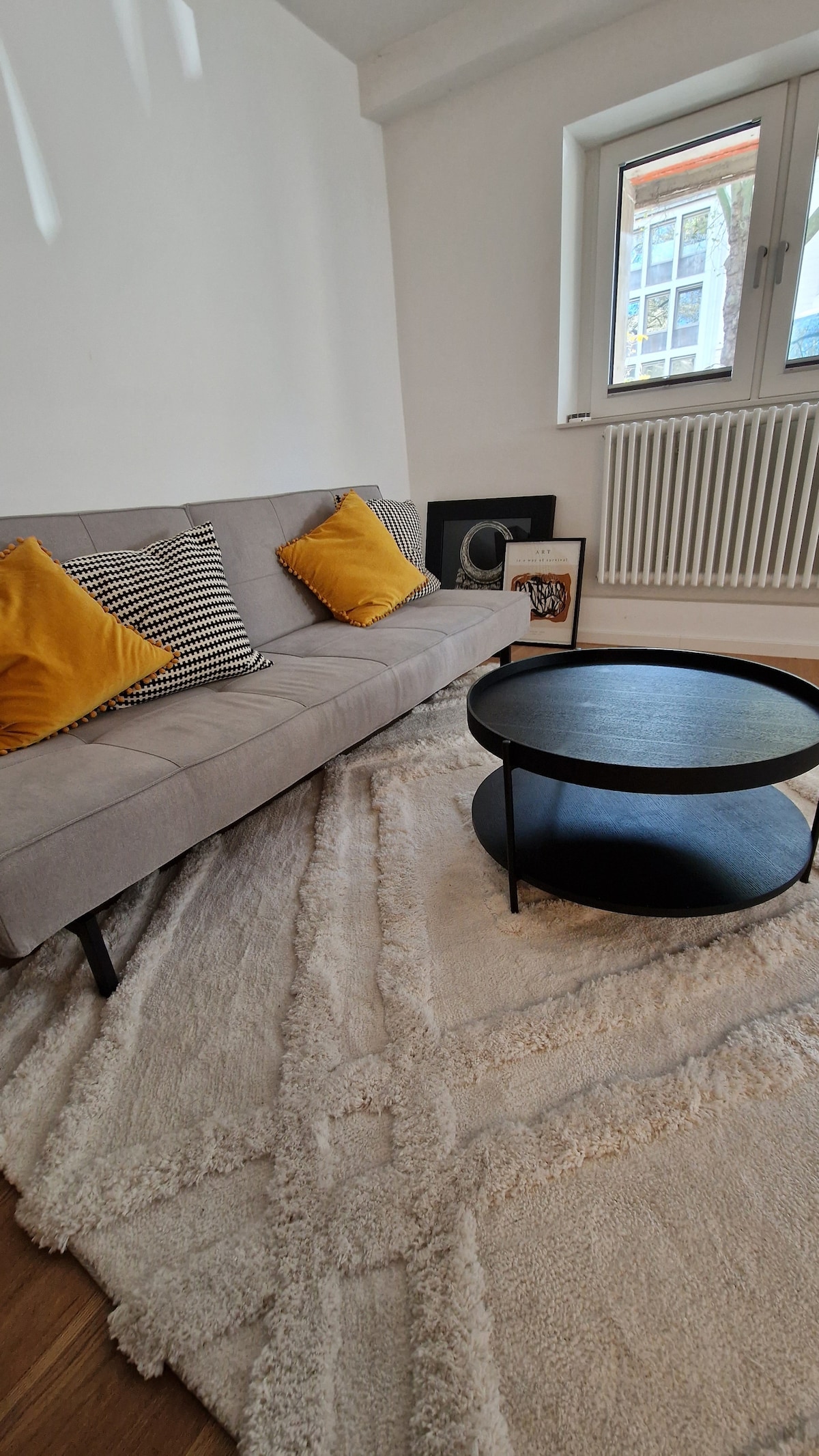 Leistungsstarkes Airbnb: Modernes Apartment in Düsseltal / Flingern-Nord in Düsseltal