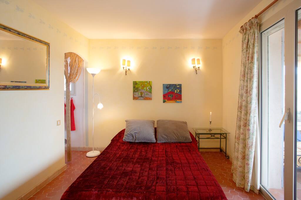 Das Schlafzimmer