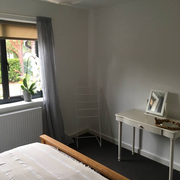 Light and airy double bedroom on ground floor. Separate from main house.