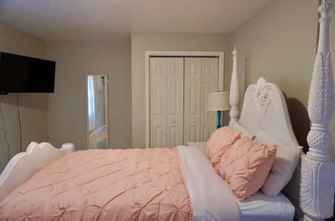 The SEA-renity 5 (Monthly availability)