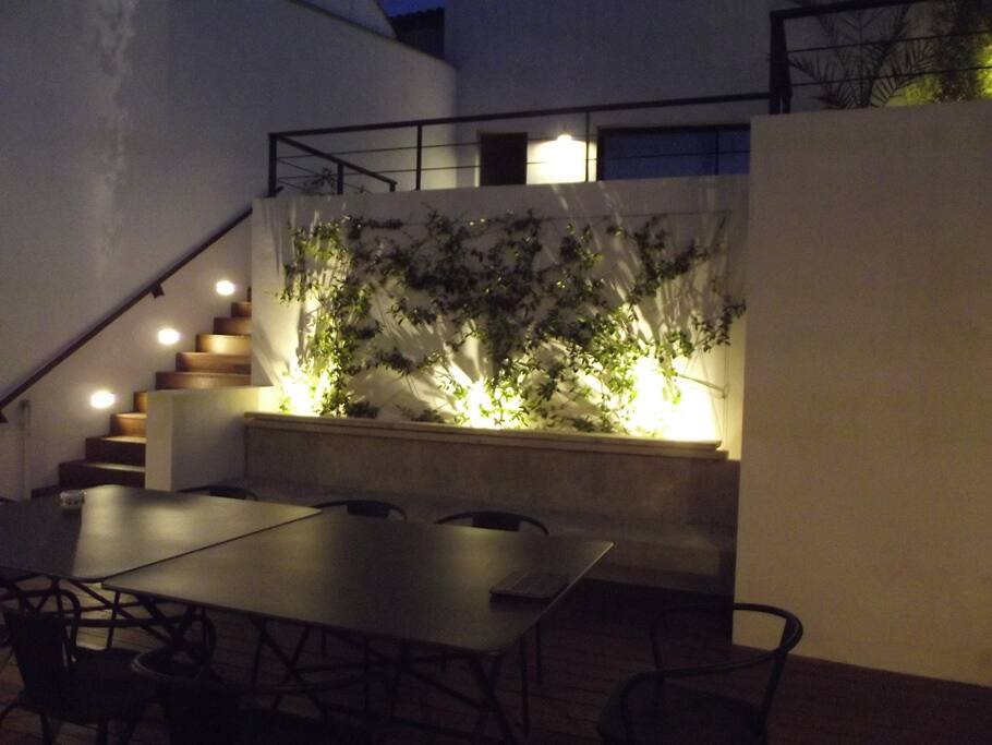 Patio jasmin éclairé