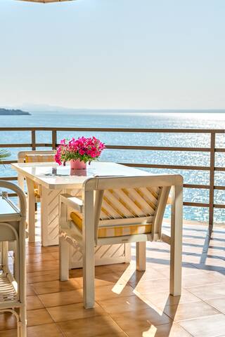 Azul.Puntamar_Un balcón sobre la bahía de Palma. gallery image 4