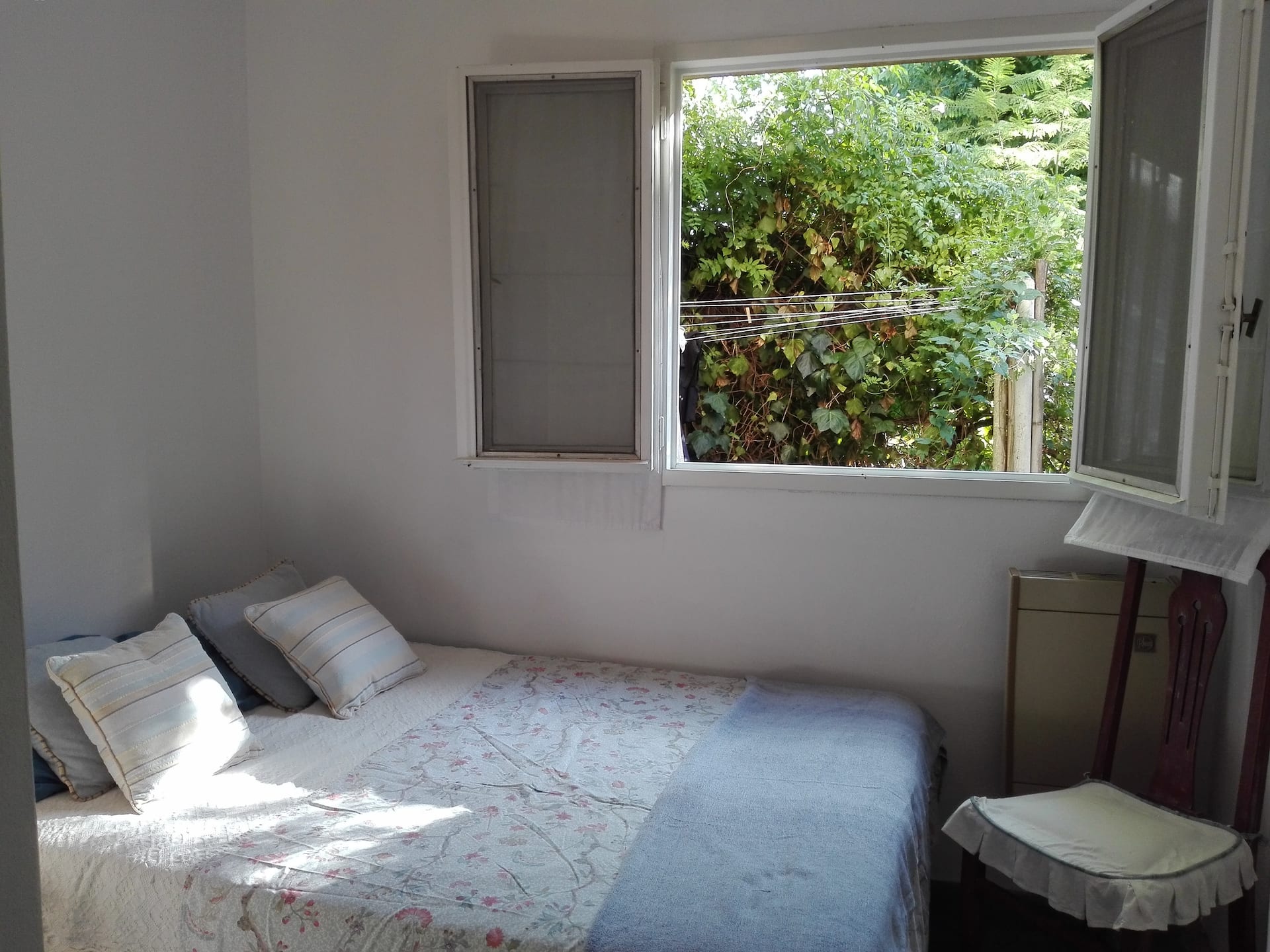 Habitación con baño privado en San Isidro