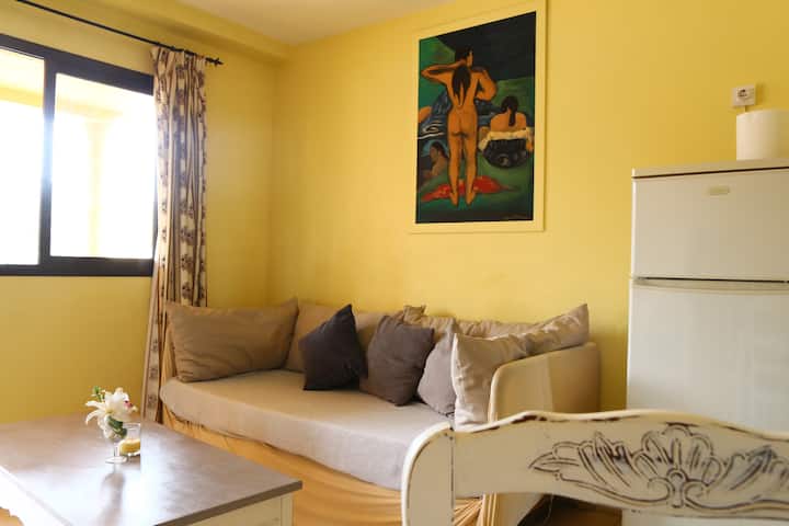 sofa na razvlačenje za 2 osobe s udobnim krevetima za jednu osobu -divano letto ospita 2 persone, comodi letti singoli - sofá cama capacidad 2 personas, cómodas camas individuales - sofa za spavanje 2 osobe, udobni kreveti  