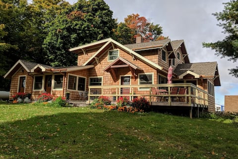 Lake Wind Beach House