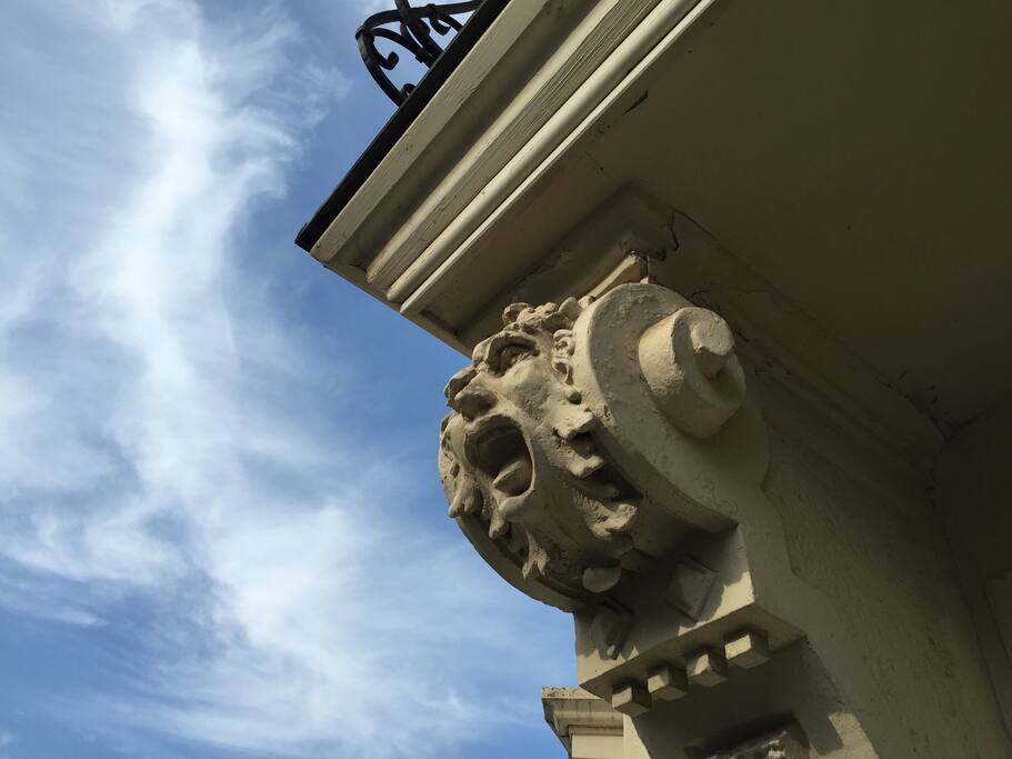 Schöner Altbau Sicht vom Balkon