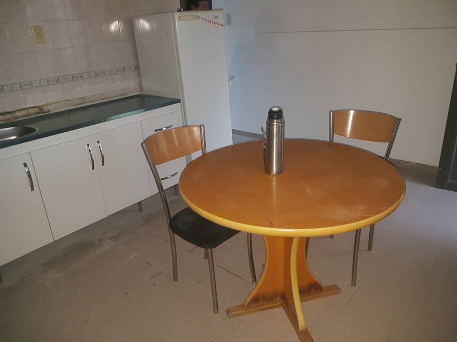 Cocina comedor excelente iluminación