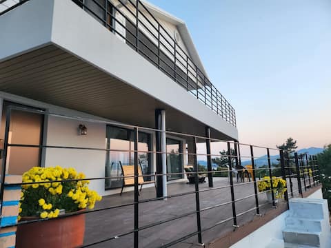 [Newly built] A cafe-like independent house on the 1st floor
#Sunset Beautiful Sensational Accommoda