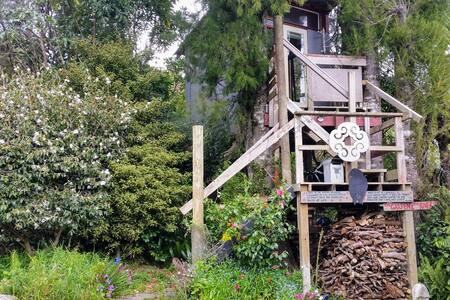 The Treehouse!! (yes, it's warm!)