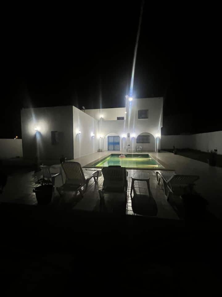 Villa I. S Avec Piscine Privée - Djerba