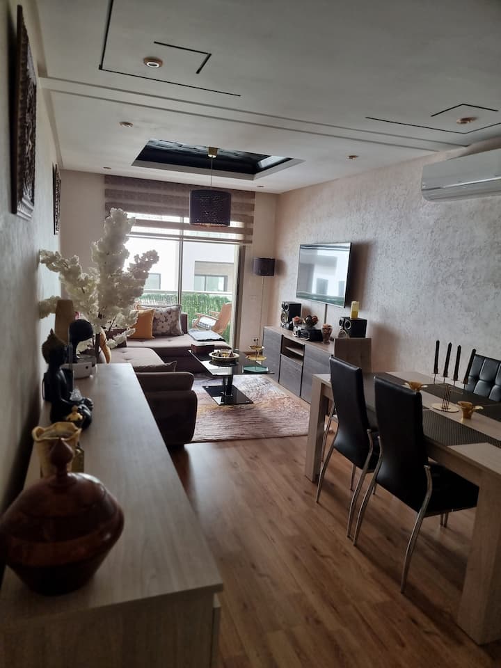 Lovely apartment in MALABATA HILLS 0 fee Condominiums for Rent in