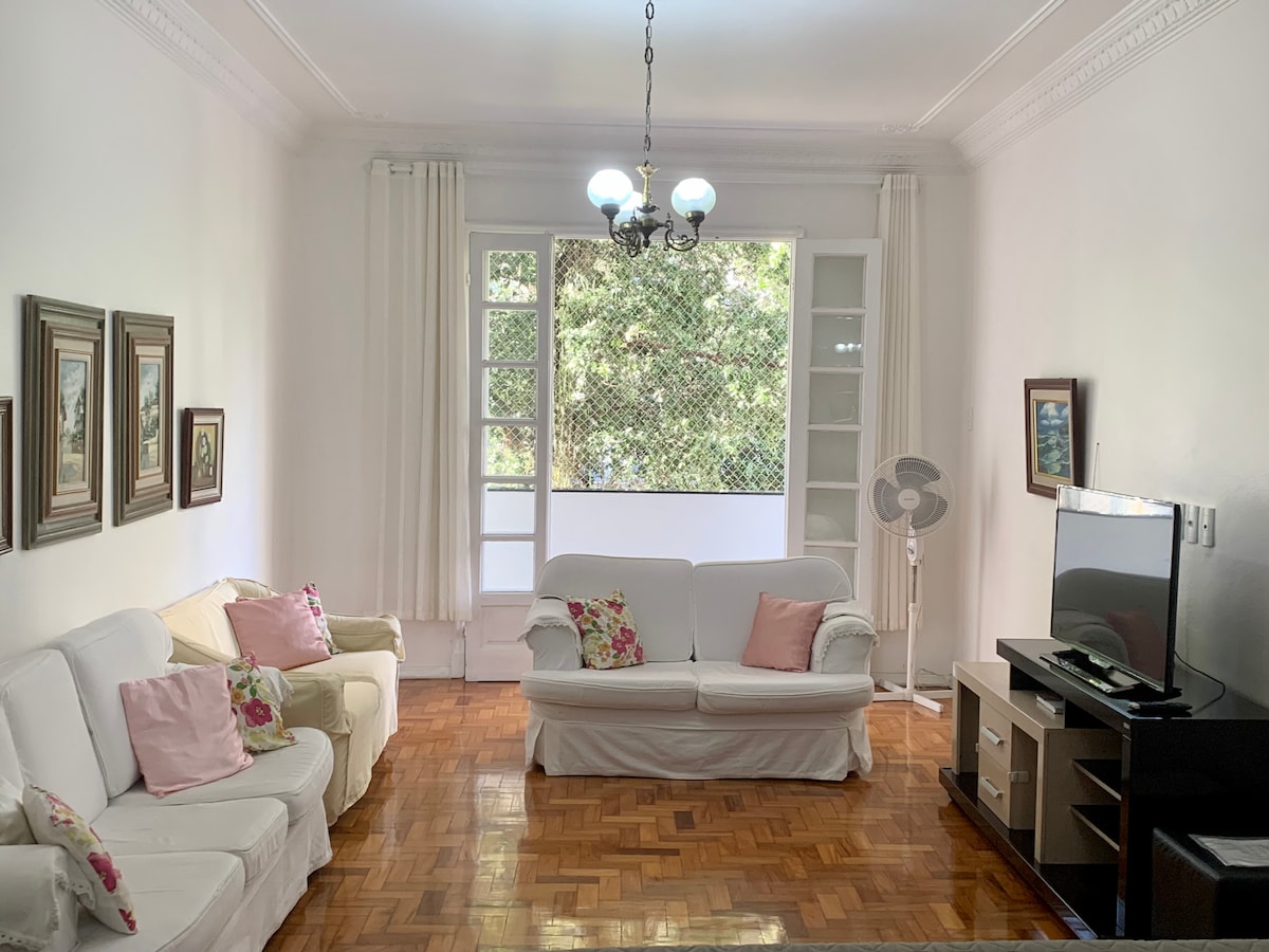 Successful Airbnb property: Big and Charming Apartment in South Zone in Rio in Catete