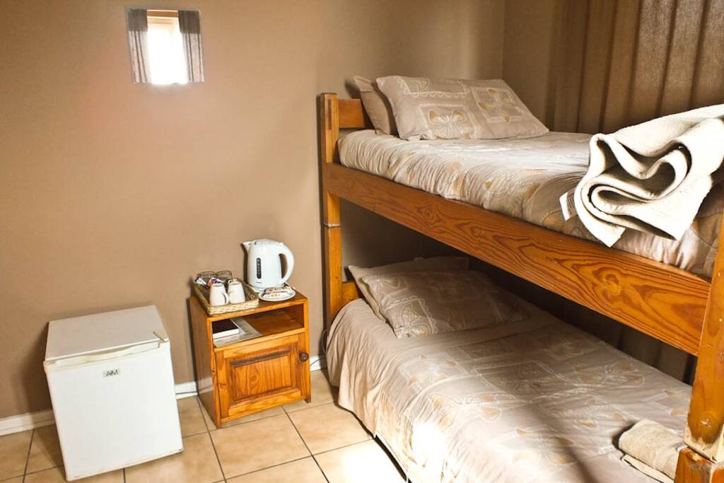 2 Bed back packers