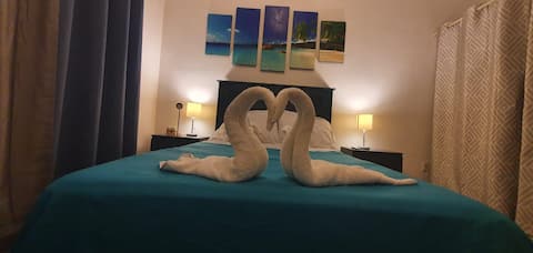 Popular Airbnb listing: Casa Roatan, 2db, 4p, pool in El Faro