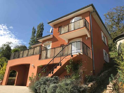 Saint Bonnet De Mure Locations De Vacances Et Logements Auvergne Rhone Alpes France Airbnb