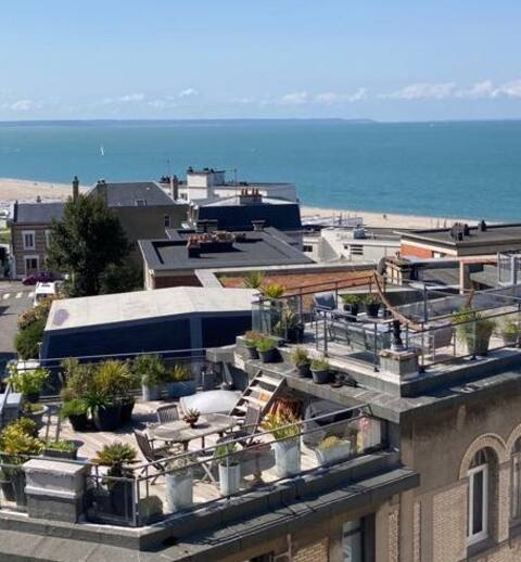 Ideal for Sailing: rooftop, sea & beach view
