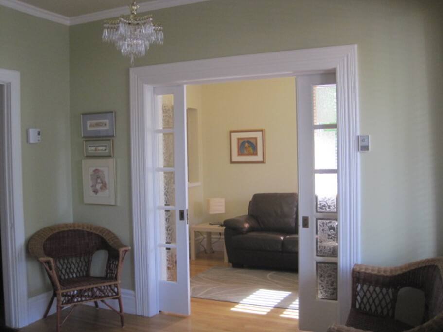 Hall d'entrée, vue sur le salon