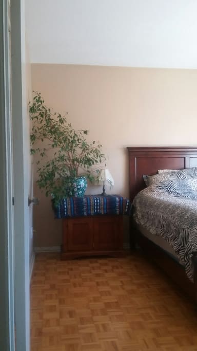 Guest room from the doorway