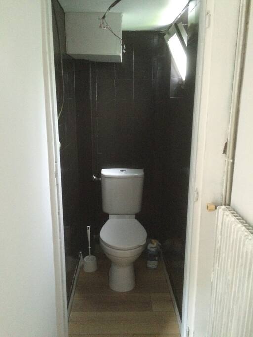 WC attenant